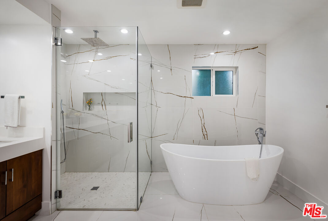 3589 Multiview Drive Los Angeles, CA 90068 - Photo 19 of 33