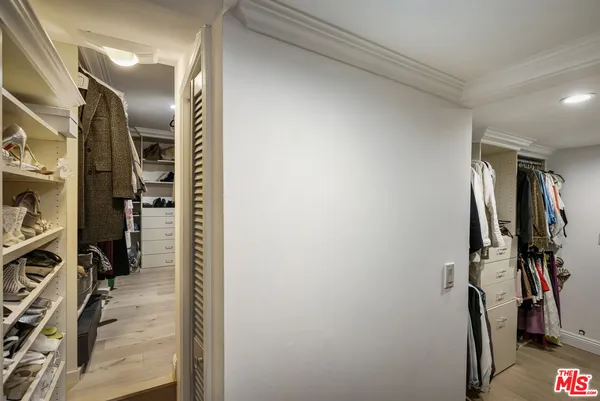 $2,398,000 | 3589 Multiview Drive, Los Angeles, CA 90068