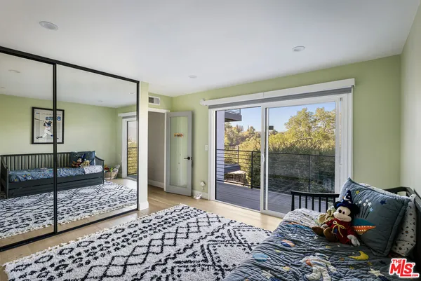 $2,398,000 | 3589 Multiview Drive, Los Angeles, CA 90068