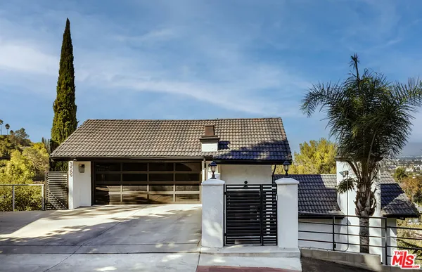 $2,398,000 | 3589 Multiview Drive, Los Angeles, CA 90068
