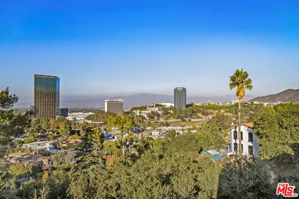 $2,398,000 | 3589 Multiview Drive, Los Angeles, CA 90068