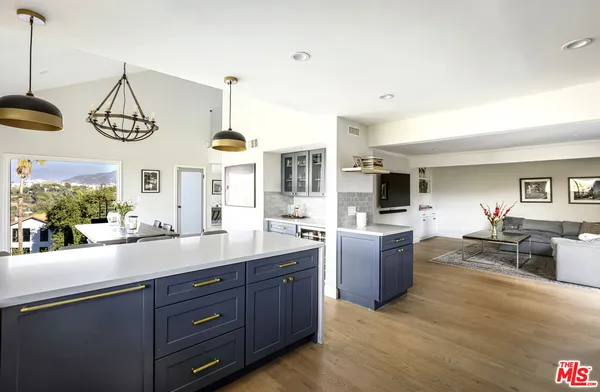 $2,398,000 | 3589 Multiview Drive, Los Angeles, CA 90068