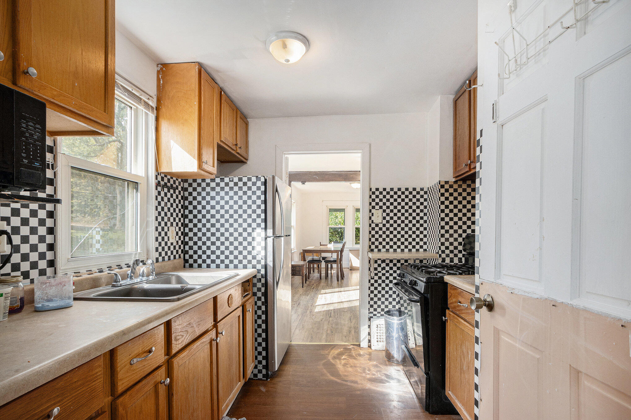 446 24th Street North Springfield, MI 49037 - Photo 8 of 18 008_file_876
