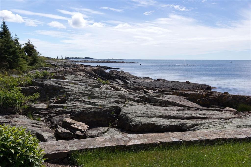 81 Royall Road East Boothbay, ME 04544 - Photo 4 of 15 Photo