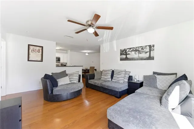 $245,000 | 5205 Santa Fe Parkway, Sandy Springs, GA 30350