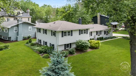 $675,000 | 325 Hemlock Lane, Naperville, IL 60540