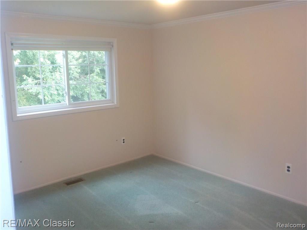 35797 Smithfield Road Farmington, MI 48335 - Photo 18 of 21