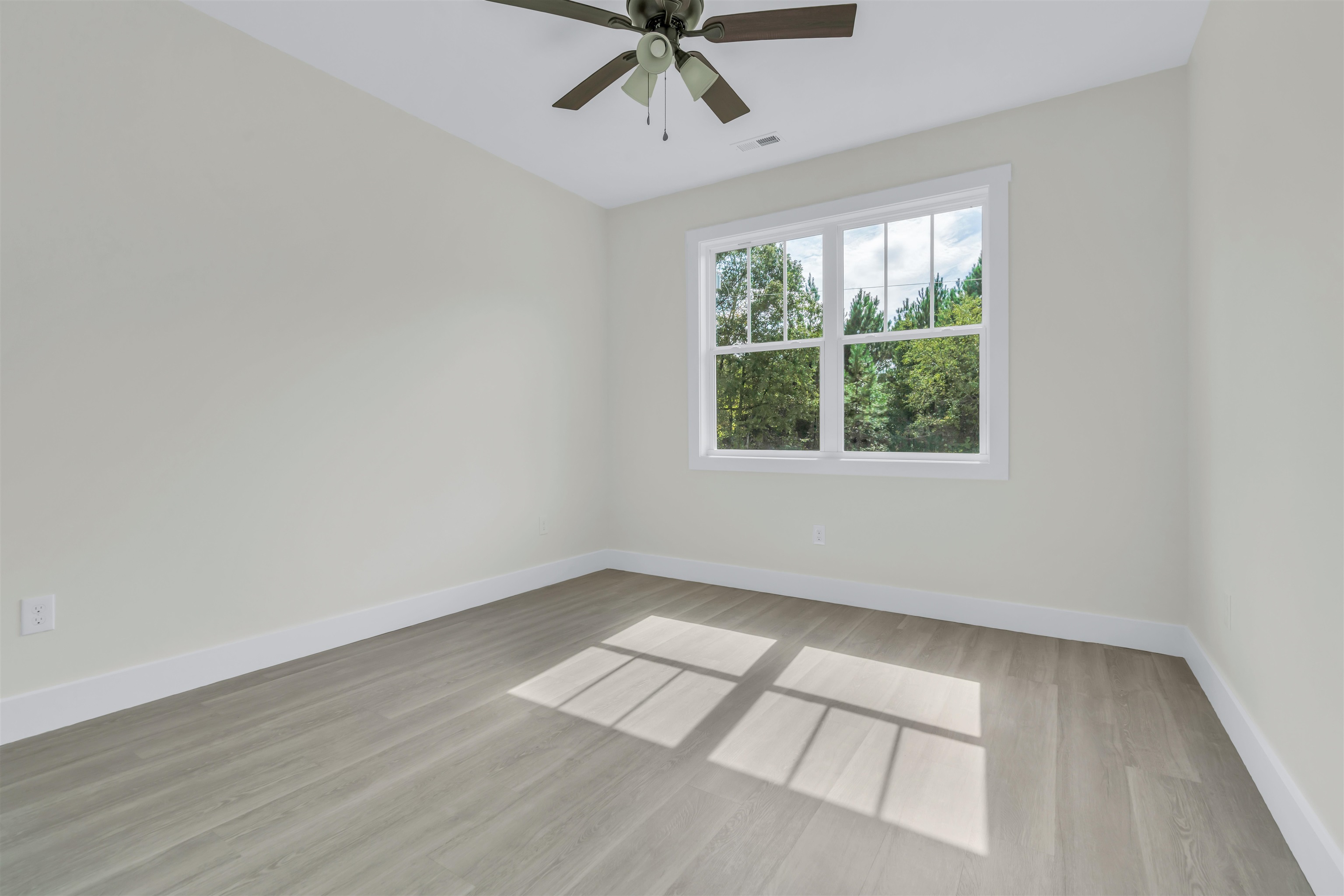 523 Bill Lattimore Road Chesnee, SC 29323 - Photo 14 of 16