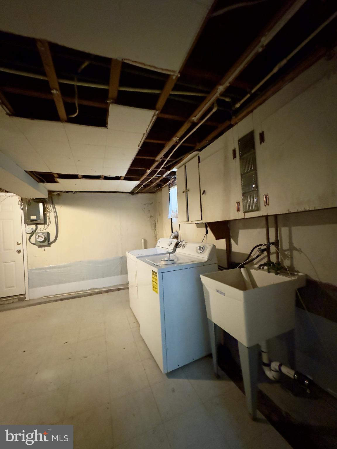 3710 Springwood Avenue Baltimore, MD 21206 - Photo 4 of 24