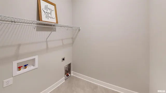 a view of utility room