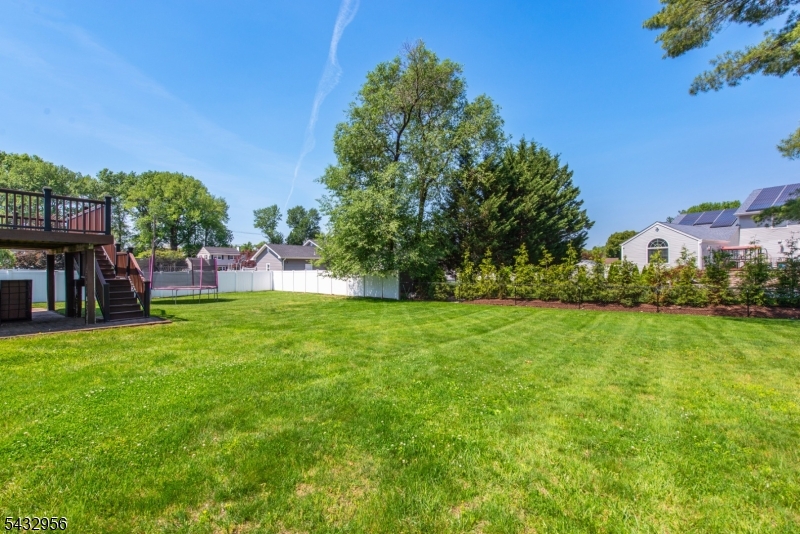 3 Knoll Road Fairfield, NJ 07004 - Photo 34 of 38