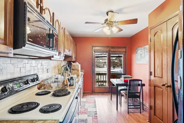 $250,000 | 17551 Drummond Drive, Unit 17551, Tinley Park, IL 60487