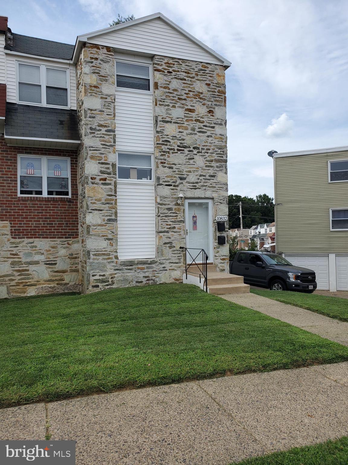 10832 Harrow Road Philadelphia, PA 19154 - Photo 1 of 27