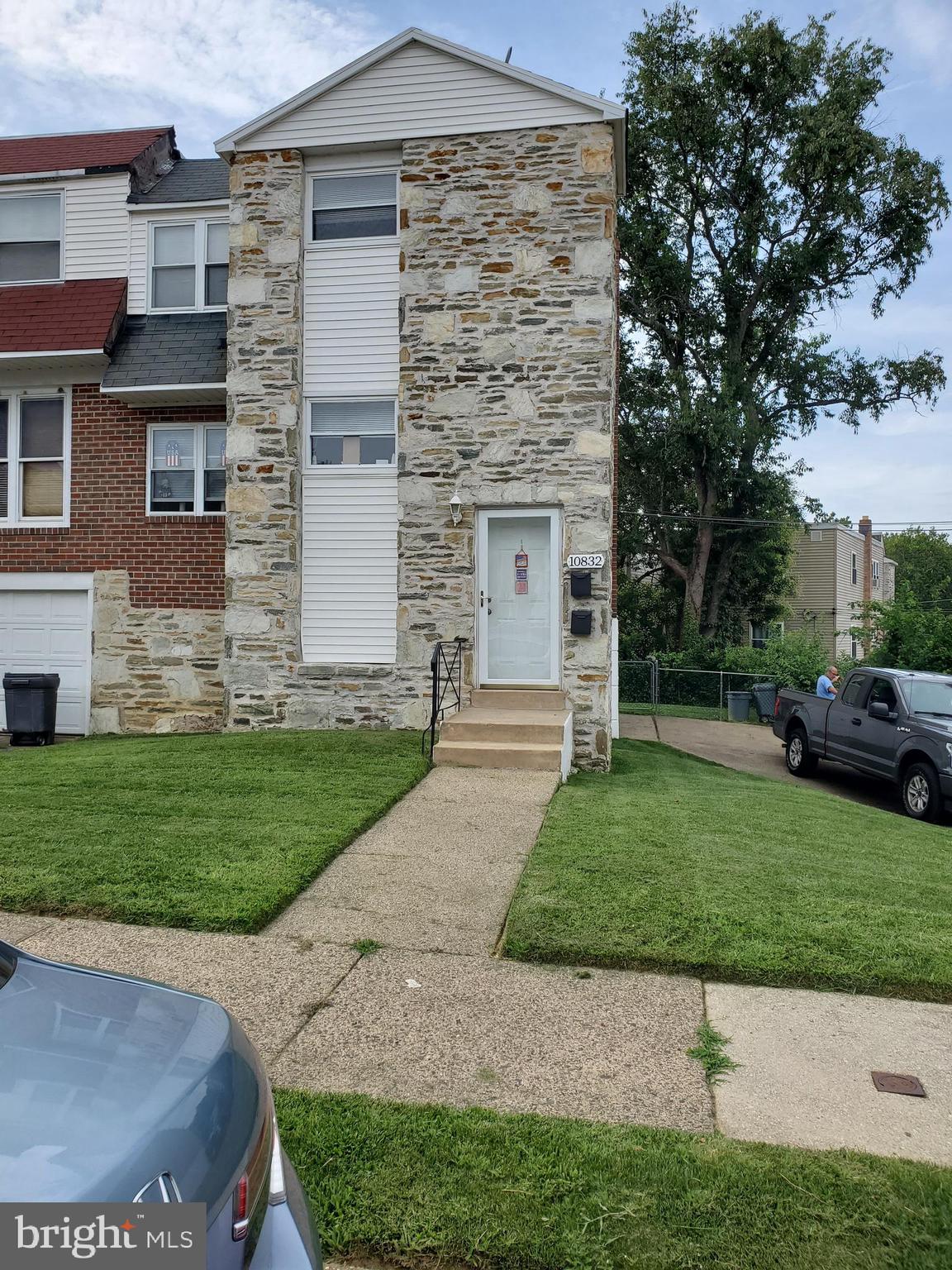 10832 Harrow Road Philadelphia, PA 19154 - Photo 2 of 27