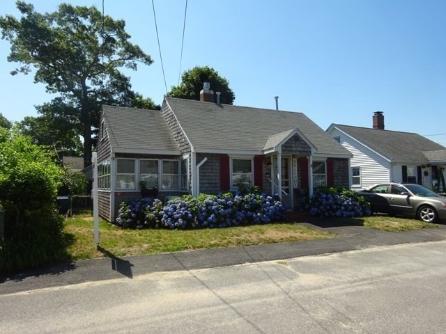 21 Vernal Street Wareham, MA 02571 - Photo 3 of 42