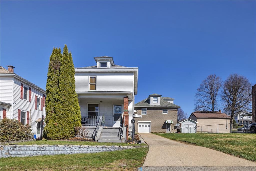 “Two Homes. One Deed. Endless Possibilities!” Front home 804 is a 2bedroom 1 Bath Home.