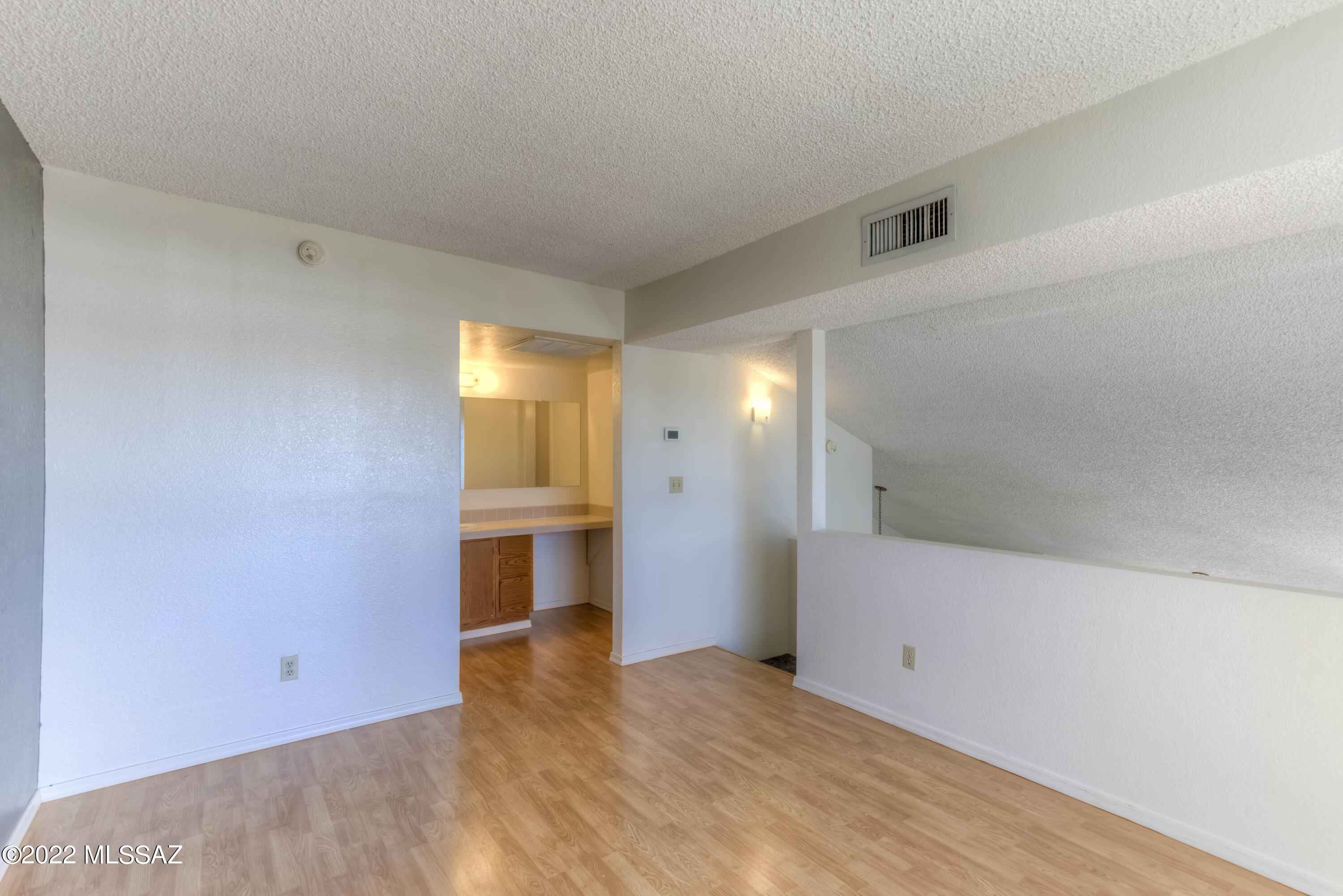 1135 West Roger Road Tucson, AZ 85705 - Photo 14 of 22
