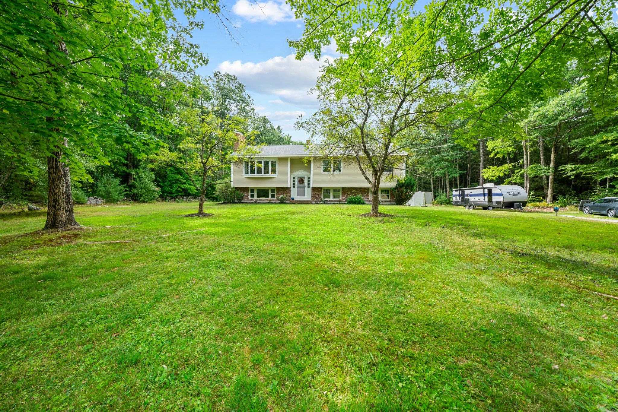 350 Bedford Road New Boston, NH 03070 - Photo 3 of 32