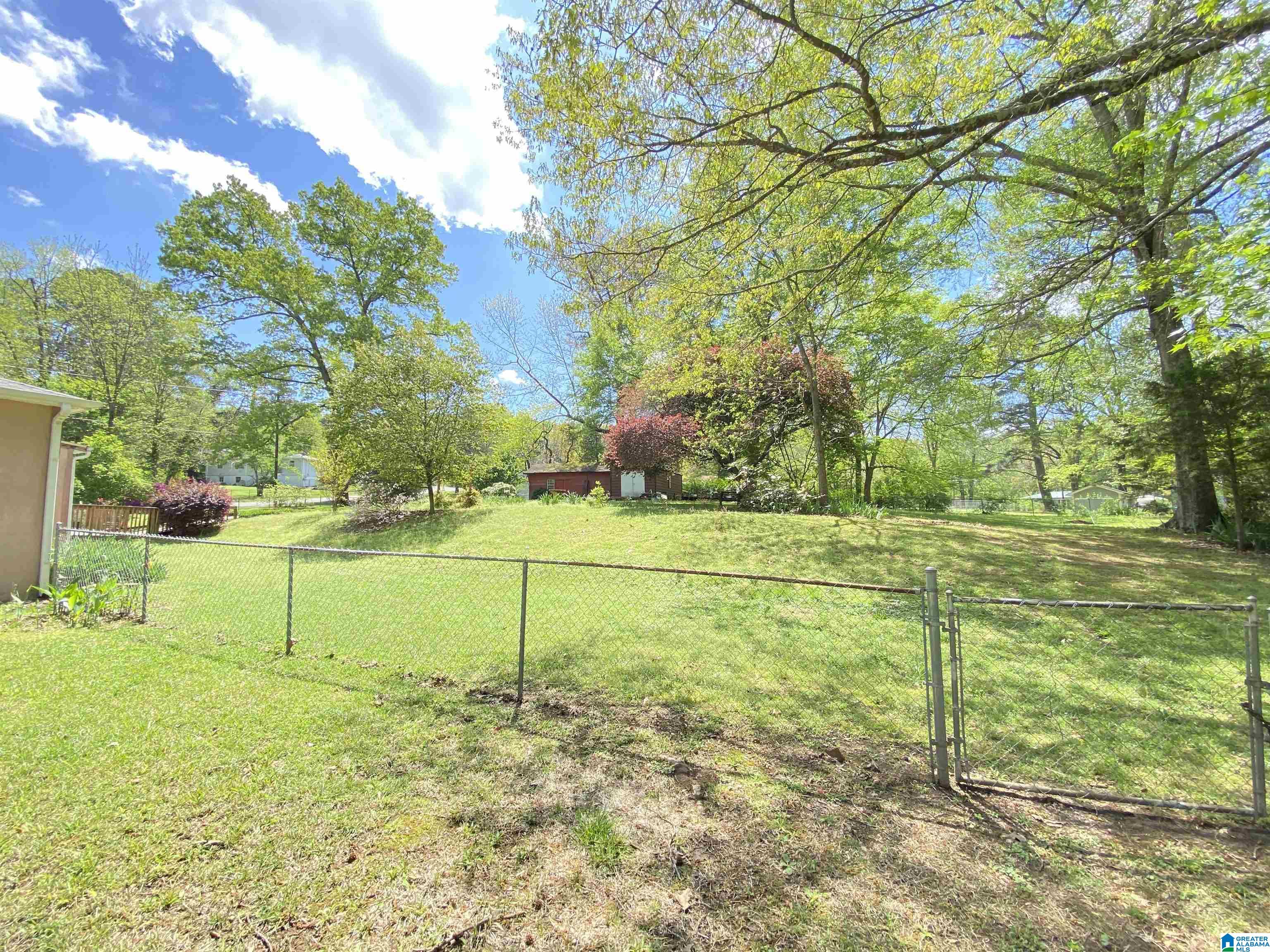 301 Sun Valley Road Birmingham, AL 35215 - Photo 5 of 35