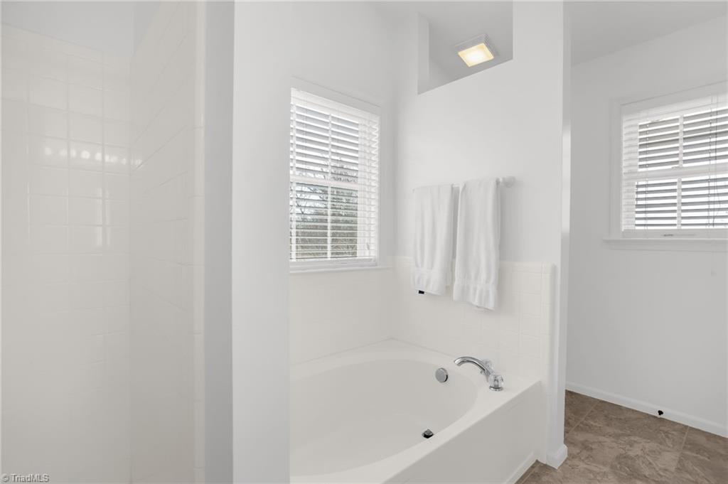 3716 Shadow Ridge Drive High Point, NC 27265 - Photo 19 of 38 Gallery Image 19
