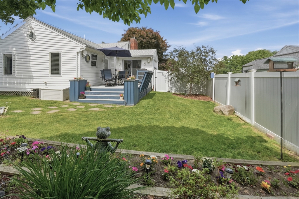 12 Edgewood Road Milford, MA 01757 - Photo 34 of 41
