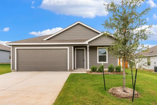 $1,825 | 210 Hidden Mdws Drive, Sherman, TX 75092