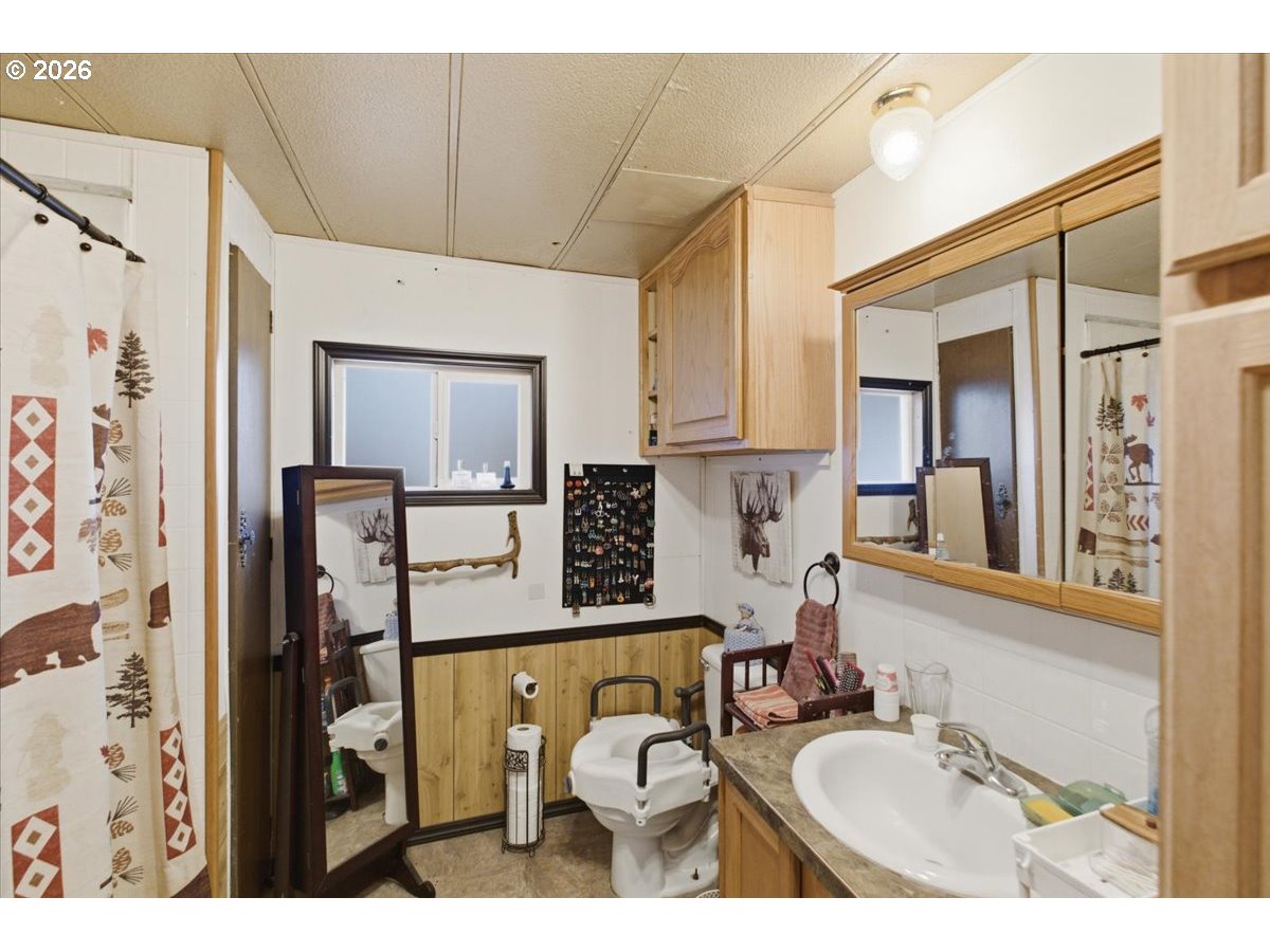 30271 Horseshoe Loop Lebanon, OR 97355 - Photo 19 of 40 Gallery Image 19