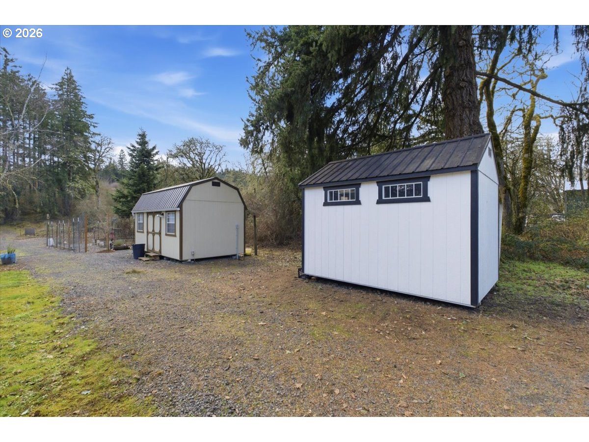30271 Horseshoe Loop Lebanon, OR 97355 - Photo 33 of 40 Gallery Image 33