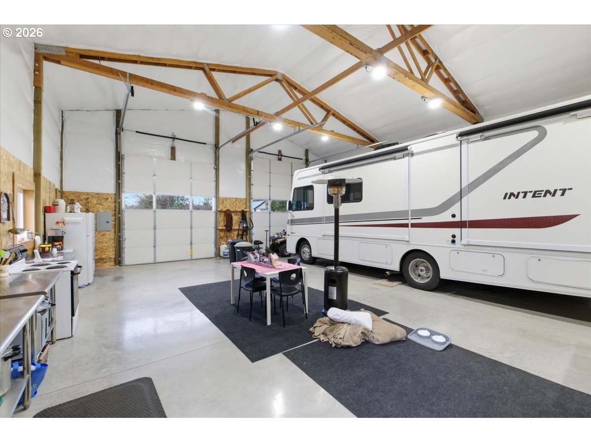 30271 Horseshoe Loop Lebanon, OR 97355 - Photo 5 of 40 Gallery Image 5