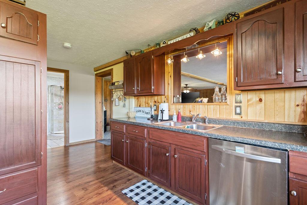 2572 Rozelle Creek Road Chillicothe, OH 45601 - Photo 8 of 29 7G5A7193