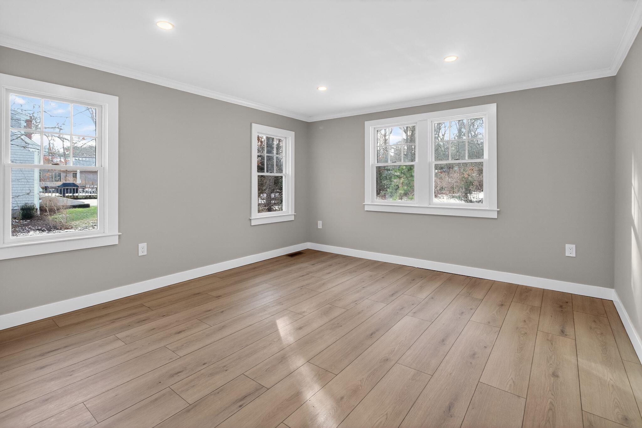 53 Eel River Road East Falmouth, MA 02536 - Photo 13 of 42 06_53_Eel_River_Rd_East_Falmouth_MA_0253