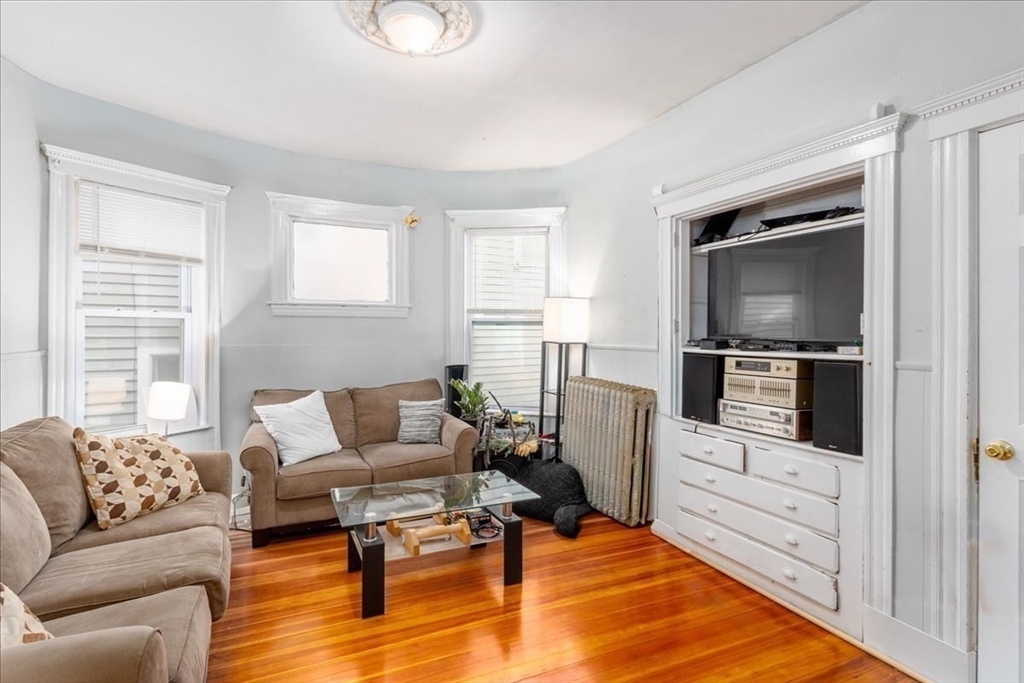 142 Calumet Street Boston, MA 02120 - Photo 27 of 42