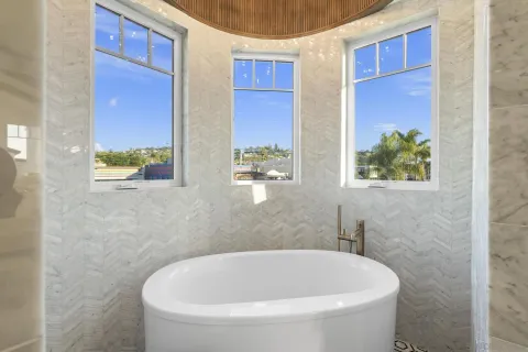 $5,350,000 | 466 Westbourne Street, La Jolla, CA 92037