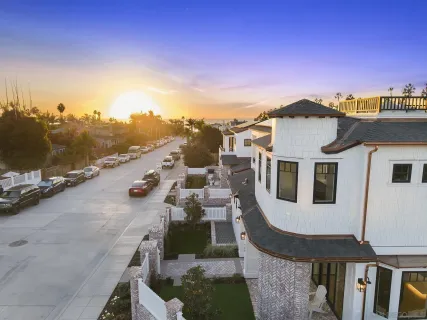 $5,350,000 | 466 Westbourne Street, La Jolla, CA 92037