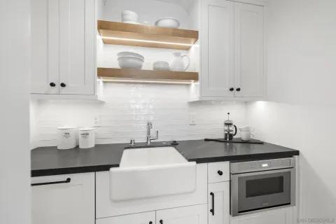 $5,350,000 | 466 Westbourne Street, La Jolla, CA 92037