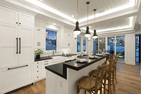 $5,350,000 | 466 Westbourne Street, La Jolla, CA 92037