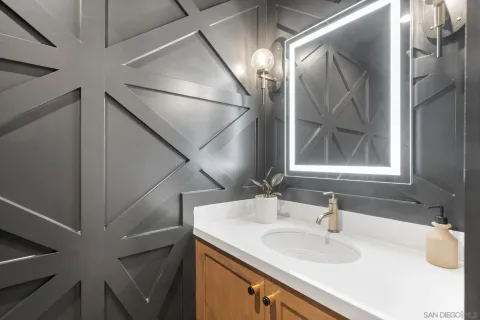 $5,350,000 | 466 Westbourne Street, La Jolla, CA 92037