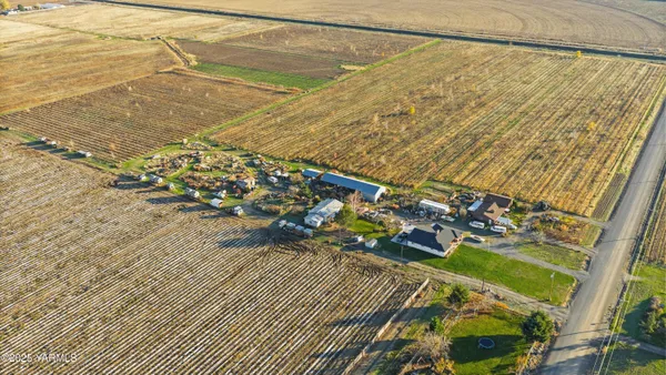 $749,000 | 6263 Ashue Road, Wapato, WA 98951