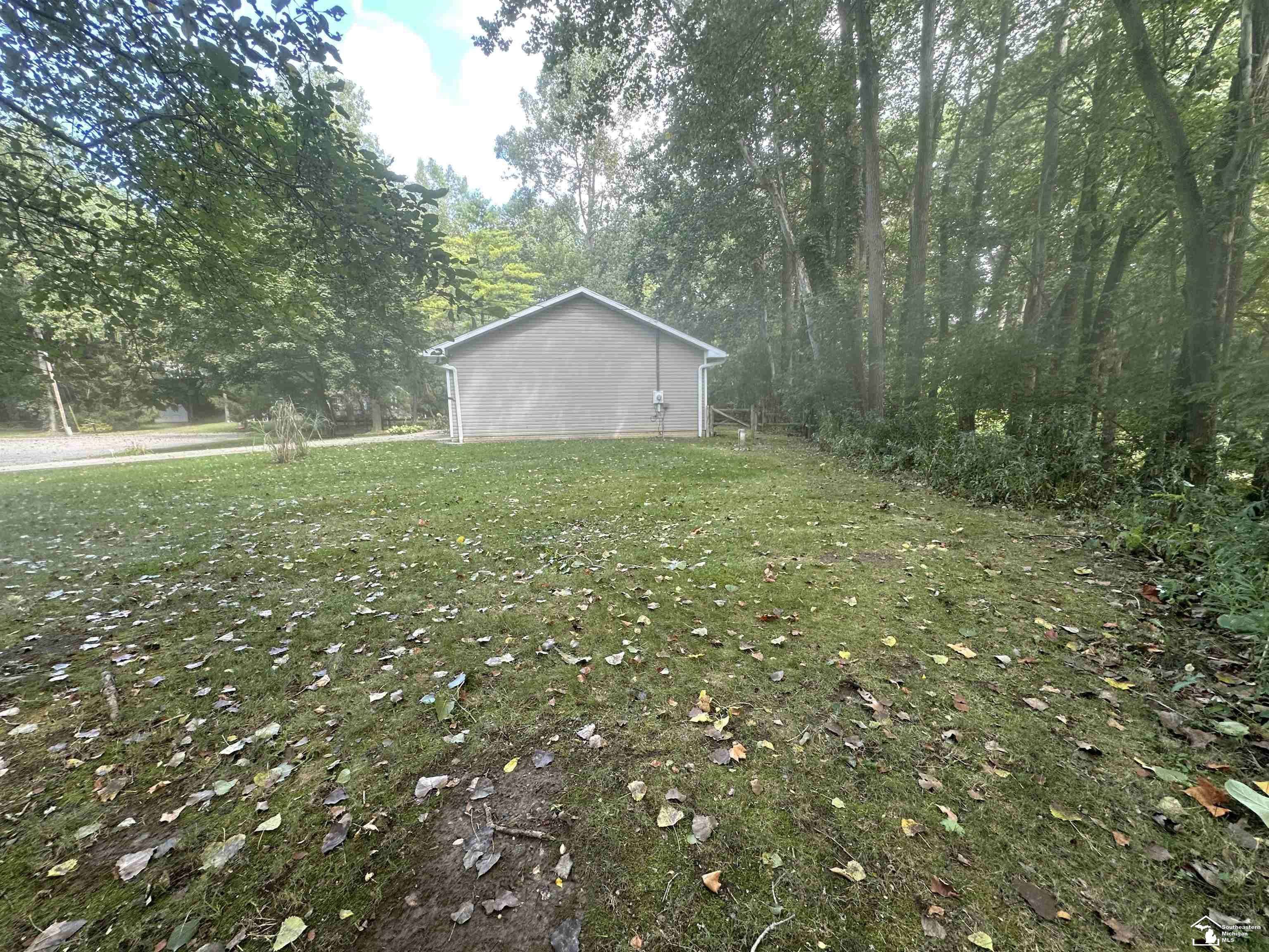 4791 Hooks Mill Road Adrian, MI 49221 - Photo 5 of 11