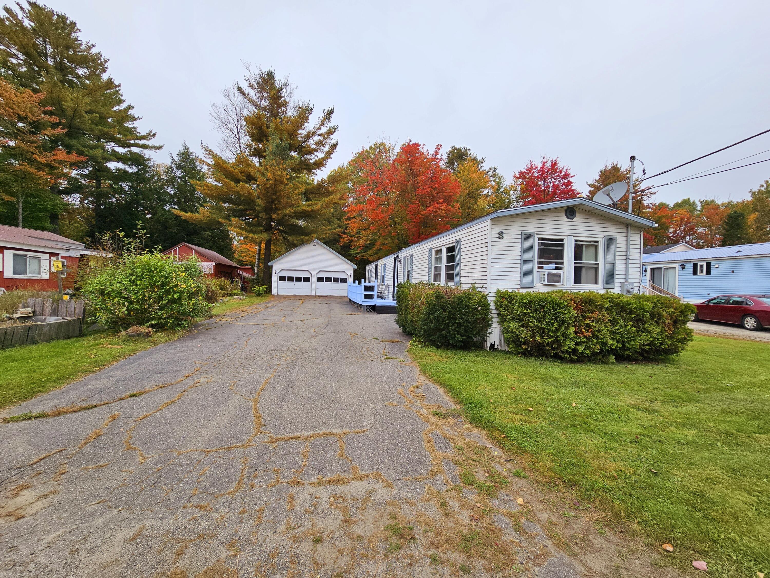 89 Cedar Street Millinocket, ME 04462 - Photo 2 of 25 20231005_110419
