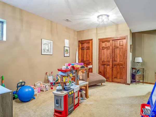 $675,000 | 5542 Wildwood Drive, Waterloo, IL 62298