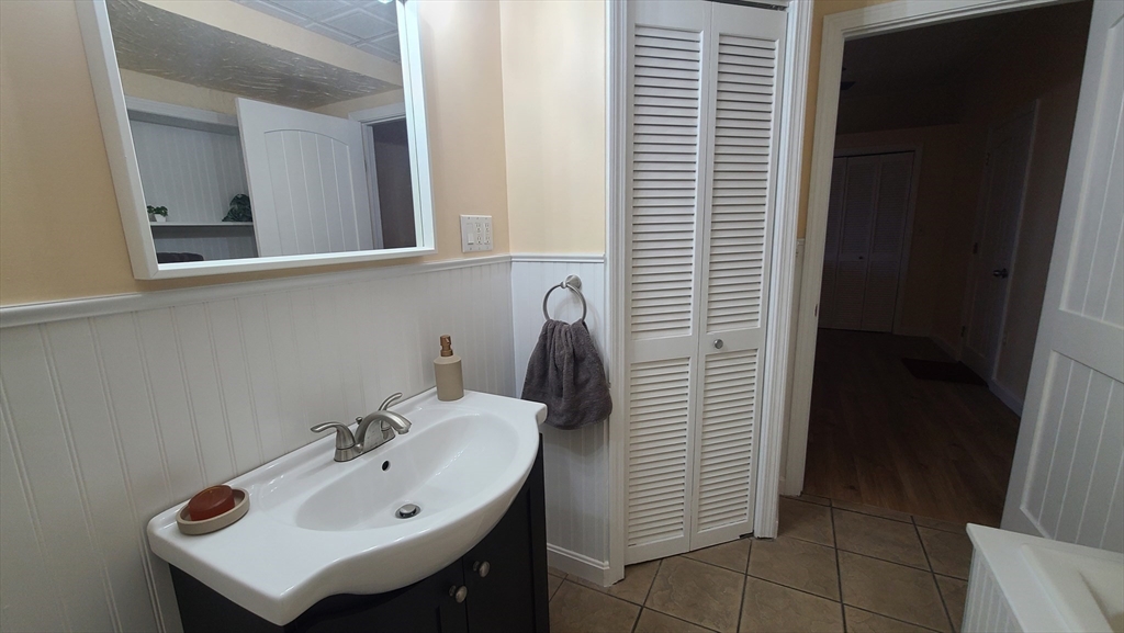 108 Howe Street Fall River, MA 02724 - Photo 22 of 32 Gallery Image 22