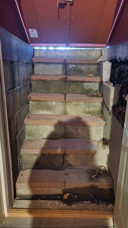 108 Howe Street Fall River, MA 02724 - Photo 25 of 32 Gallery Image 25