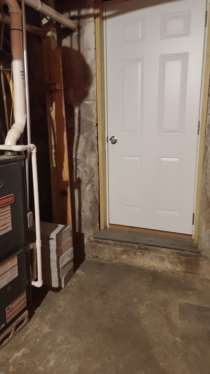 108 Howe Street Fall River, MA 02724 - Photo 28 of 32 Gallery Image 28