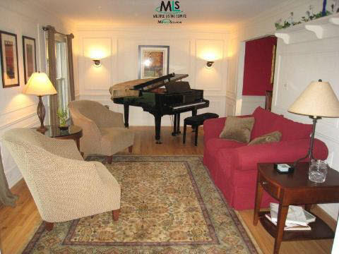 2787 Rambling Way Bloomfield Hills, MI 48302 - Photo 3 of 9 773790-2.JPG