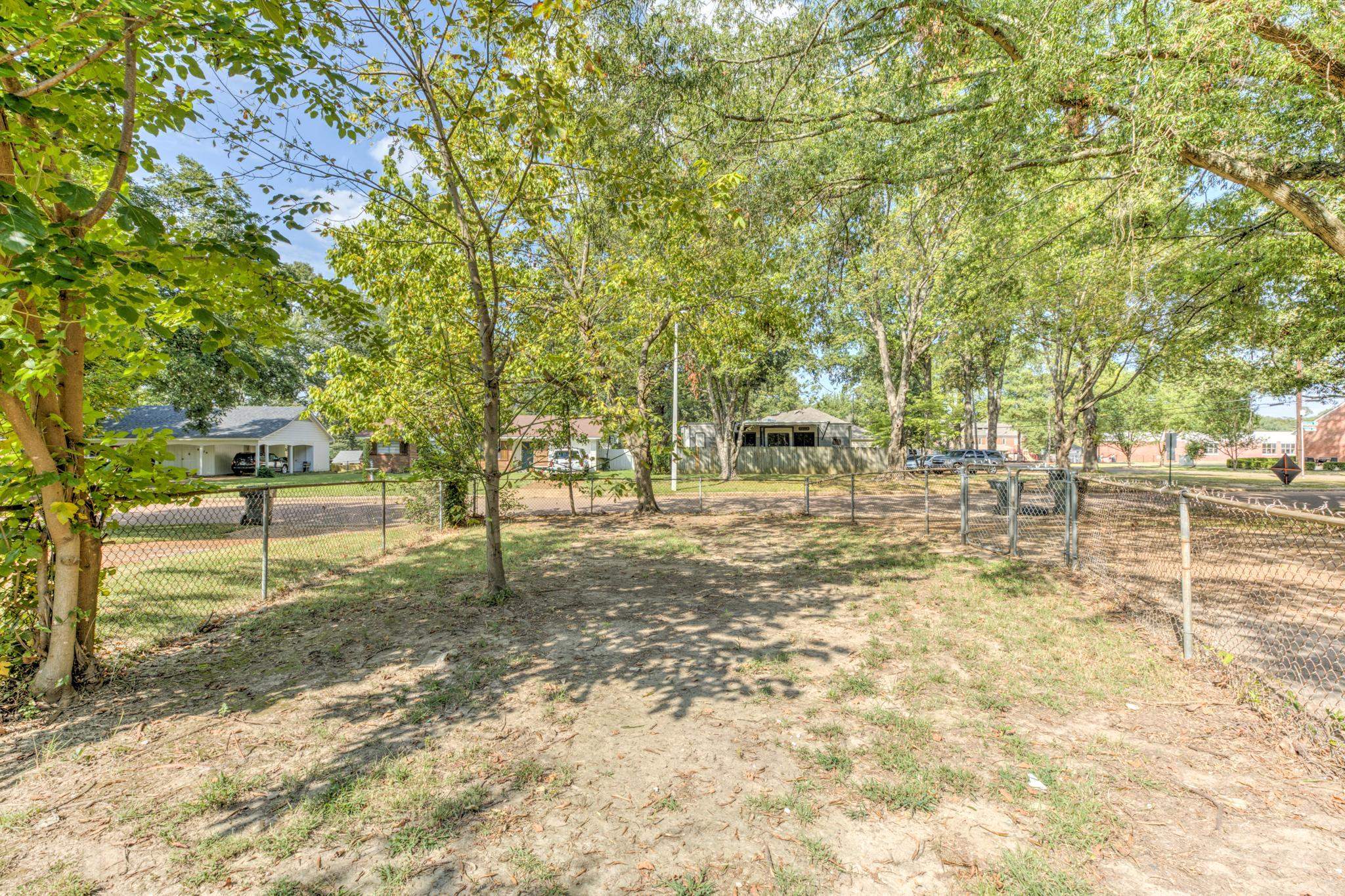 2823 Altruria Road Bartlett, TN 38134 - Photo 31 of 40 a view of yard