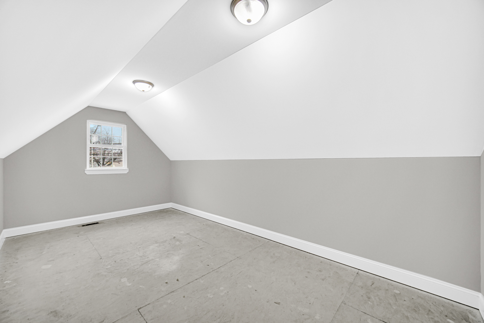 5749 West 109th Street Chicago Ridge, IL 60415 - Photo 13 of 22 an empty room with windows