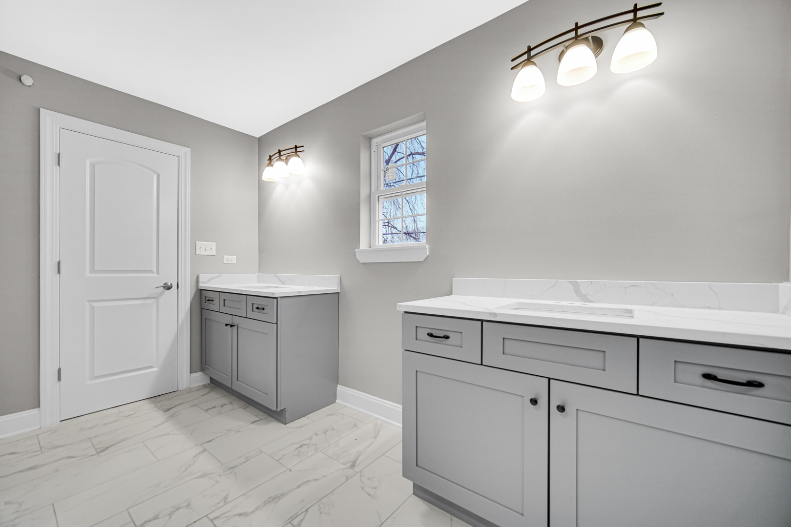 5749 West 109th Street Chicago Ridge, IL 60415 - Photo 15 of 22 a view with cabinets and window