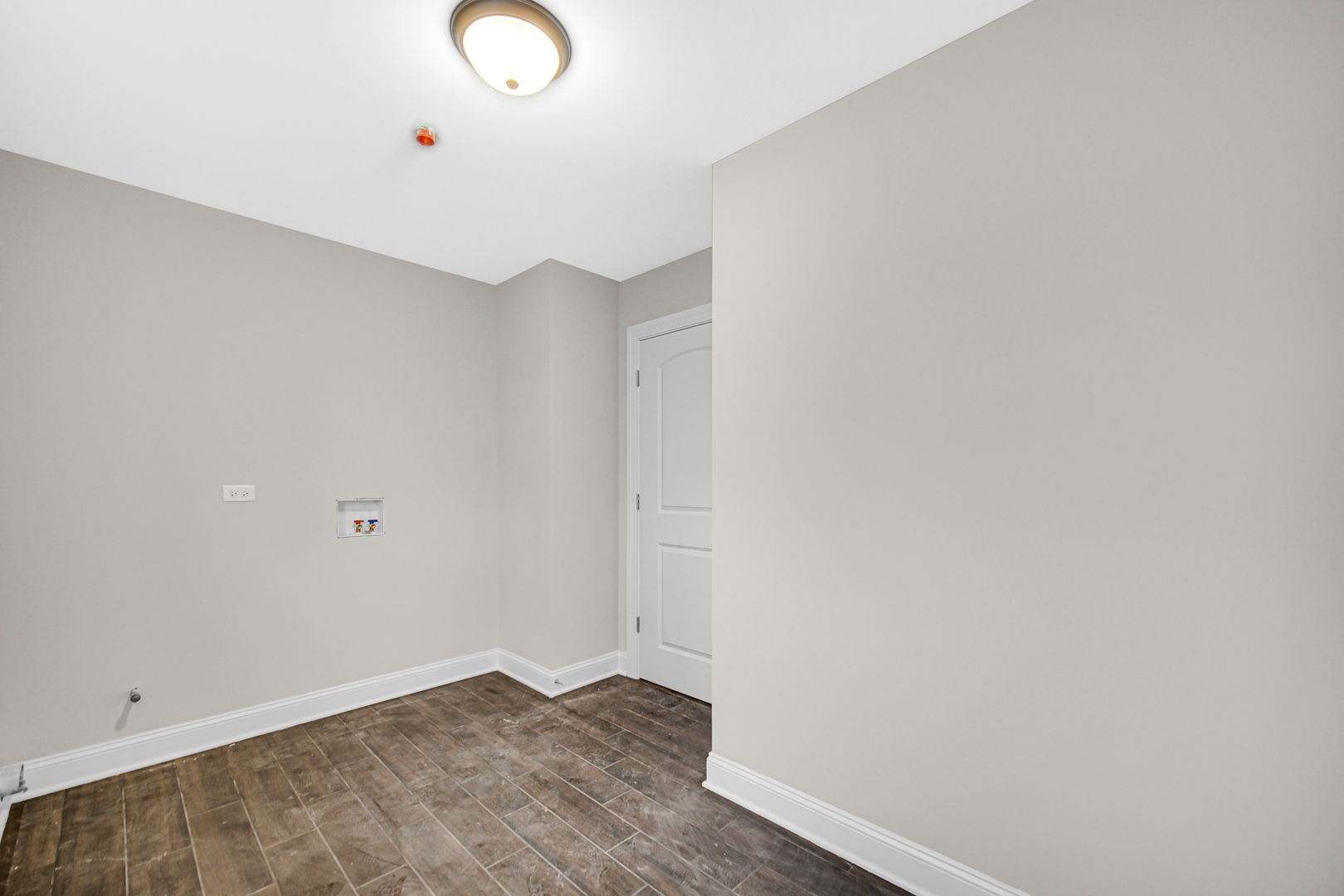 5749 West 109th Street Chicago Ridge, IL 60415 - Photo 21 of 22 a view of an empty room