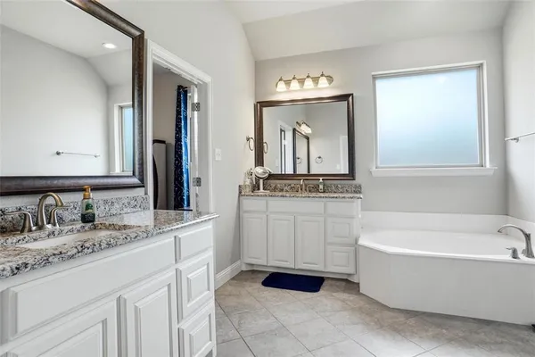 $550,000 | 127 Preakness Drive, Willow Park, TX 76087